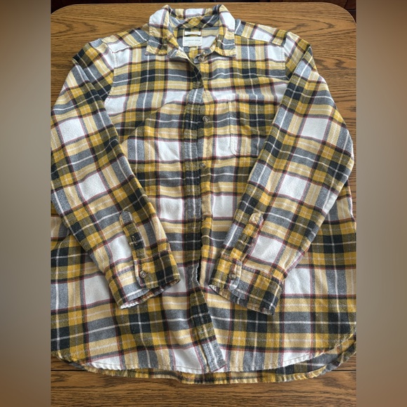 American Eagle Yellow and Black Plaid Button Down Shirt - Picture 5 of 5